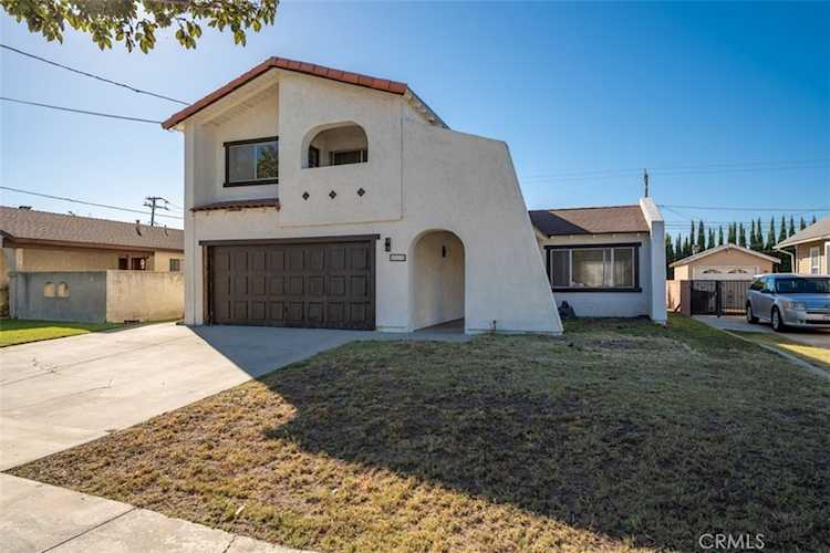 17113 S Denker Ave Gardena, CA 90247