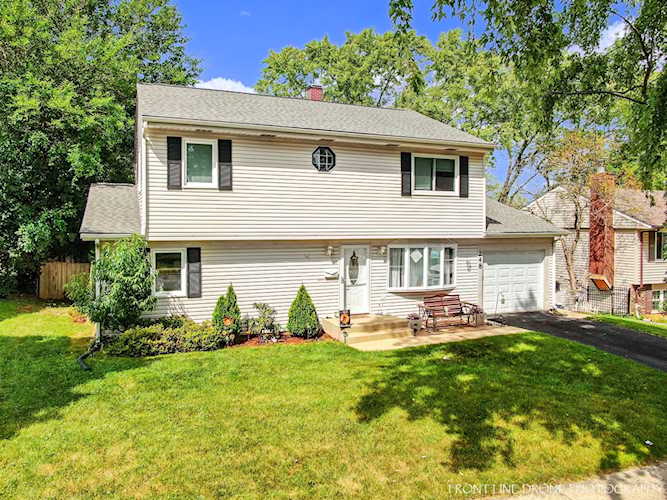 248 E Lincoln Ave Glendale Heights, IL 60139