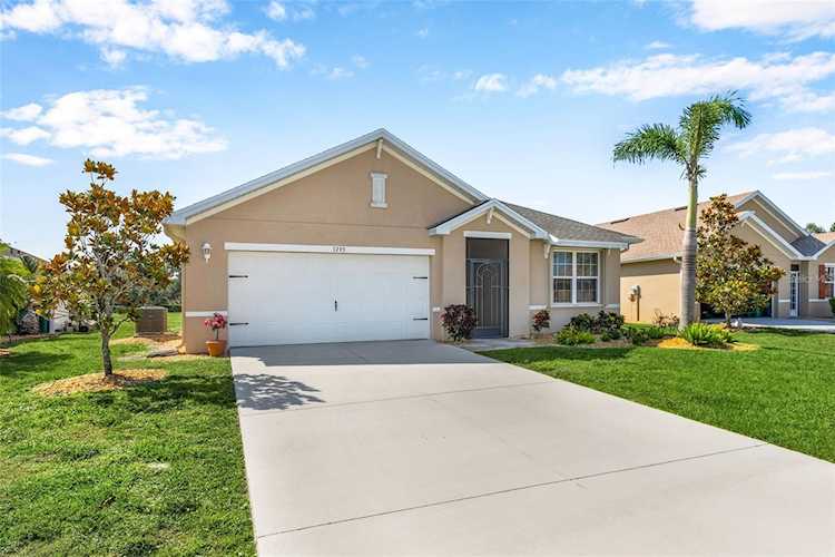 7293 Mikasa Dr Punta Gorda, FL 33950