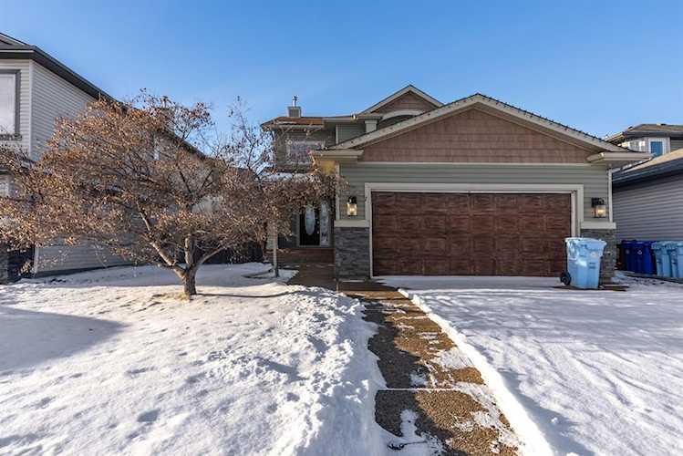 331 Williams Dr Fort McMurray, AB T9H5N