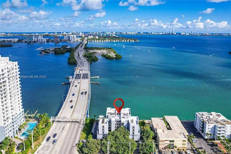 7899 NE Bayshore Ct #6F Miami, FL 33138