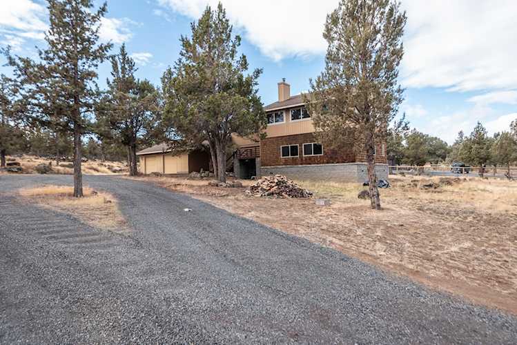 21037 SW Gift Rd Bend, OR 97703