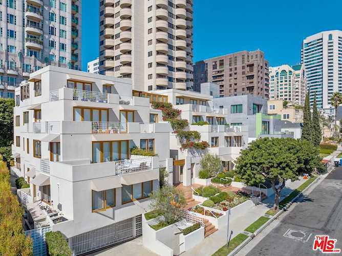 10575 Ashton Ave #201 Los Angeles, CA 90024