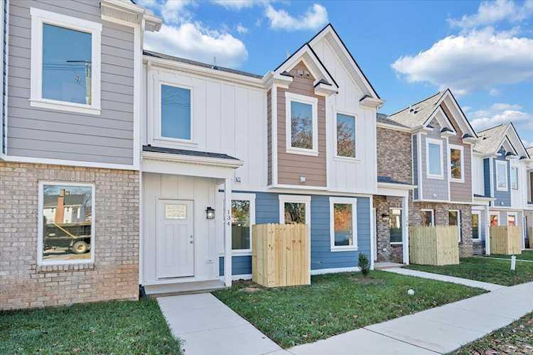 134 W Calhoun Salem, VA 24153