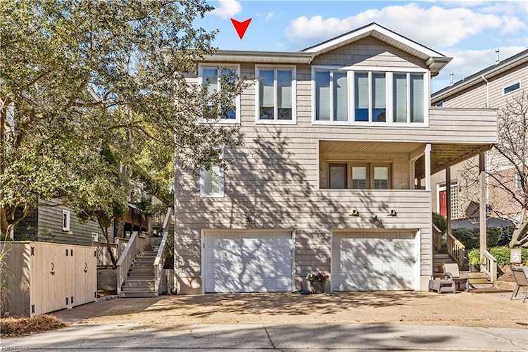 2241 Woodlawn Ave Virginia Beach, VA 23455