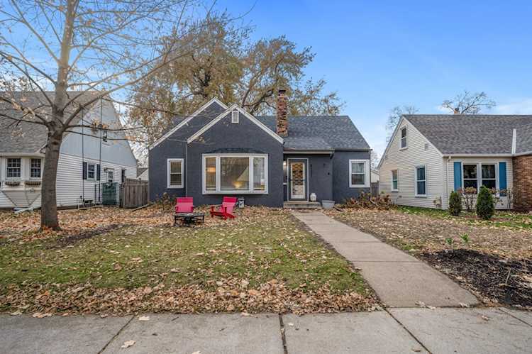 4151 Zenith Avenue N Robbinsdale, MN 55422