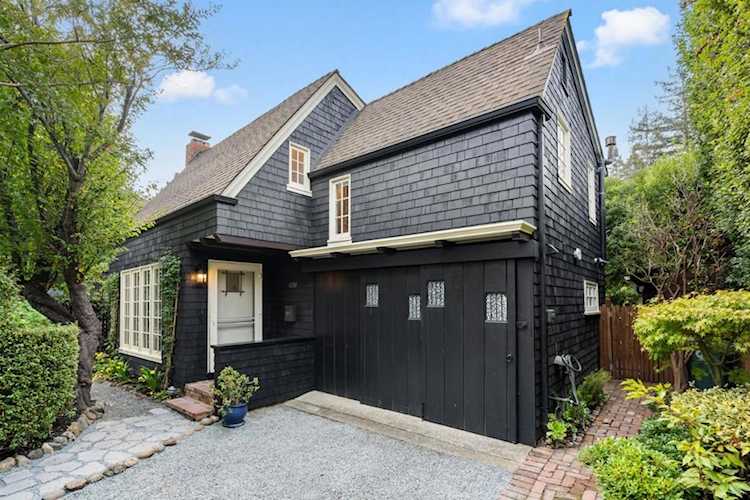 1050 Waverley St Palo Alto, CA 94301