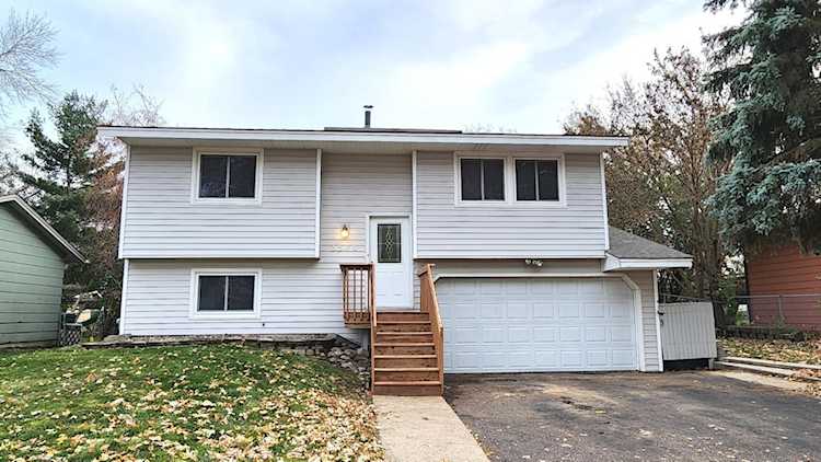 3549 84th Circle N Brooklyn Park, MN 55443