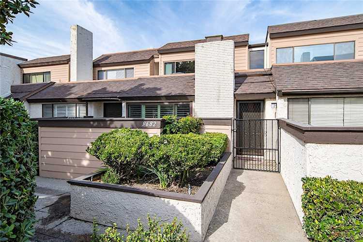9682 Walker Ct #35 Cypress, CA 90630