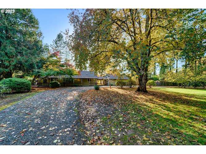 6050 Childs RD Lake Oswego, OR 97035