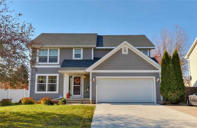 5908 NW 98th St Johnston, IA 50131