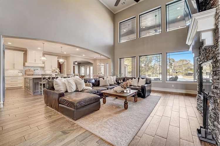 4809 Dutton Lake Dr Baytown, TX 77523 home for sale