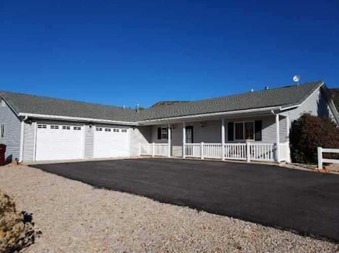 762 Wipishani LN New Harmony, UT 84757