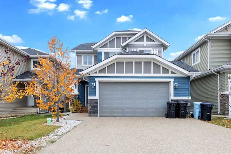 233 Blackburn Dr Fort McMurray, AB T9X0X