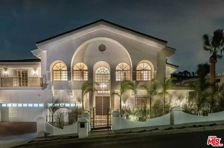2448 Jupiter Dr Los Angeles, CA 90046