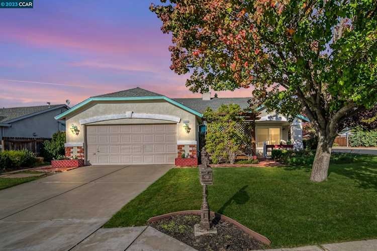 1256 Walnut Meadows Drive Oakley, CA 94561