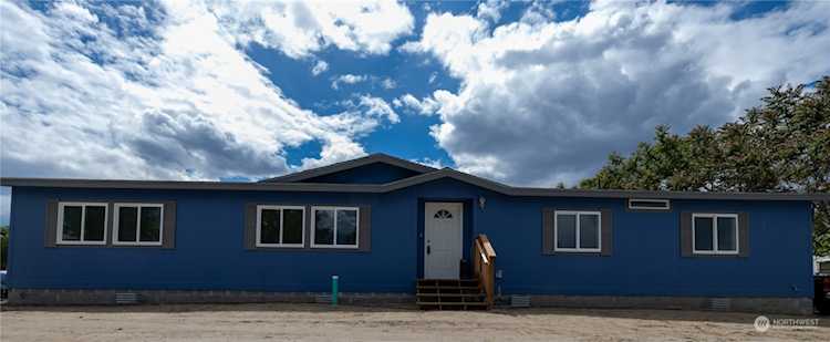 2202 Tacoma Ave Bridgeport, WA 98813