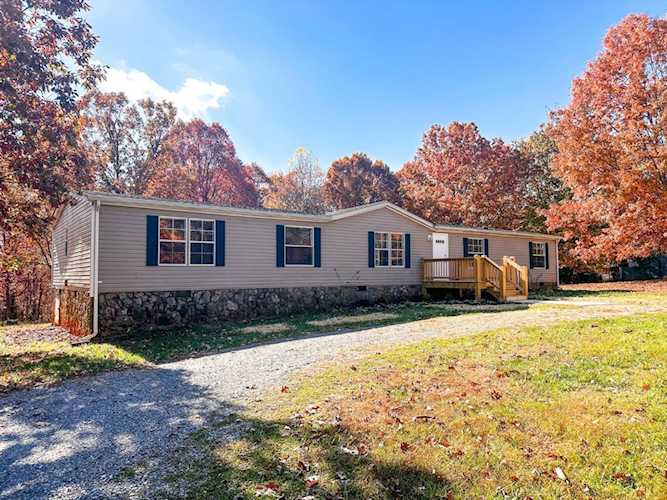 53 Swan Creek Rd Gladys, VA 24554