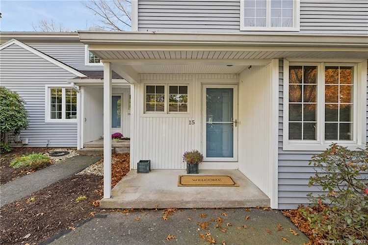 15 Willow Brook Dr #15 Glastonbury, CT 06033