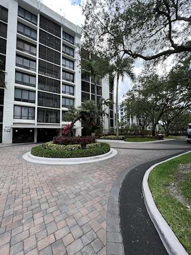 7786 Lakeside Boulevard #624 Boca Raton, FL 33434 - MLS# R10934944 | BocaRatonRealEstate.com Photo 1