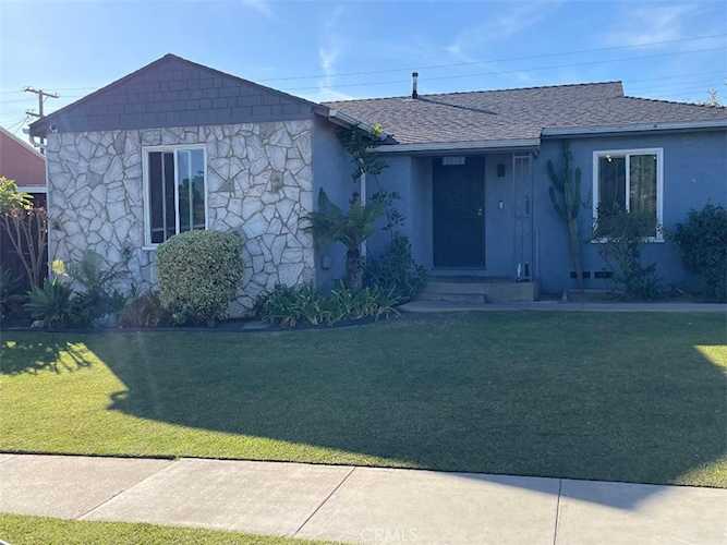 13319 S New Hampshire Ave Gardena, CA 90247 | MLS SB23207911 Photo 1