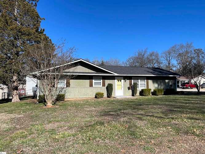 105 Cone Ridge Drive Easley, SC 29640