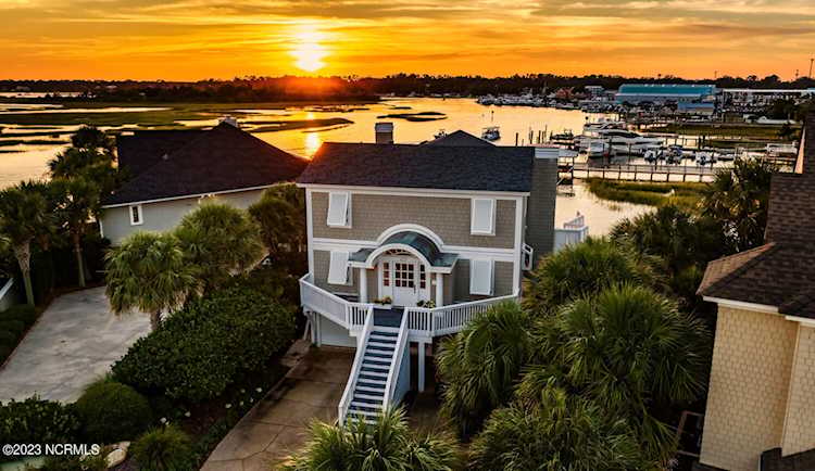 107 Seapath Estates Dr Wrightsville Beach, NC 28480