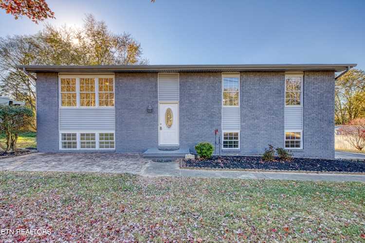 221 Amesbury Rd Knoxville, TN 37934