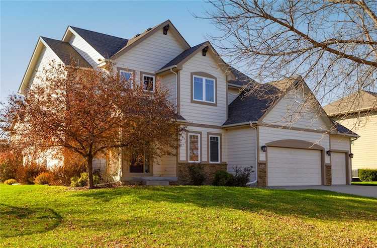 6614 Cheldon Ct Johnston, IA 50131