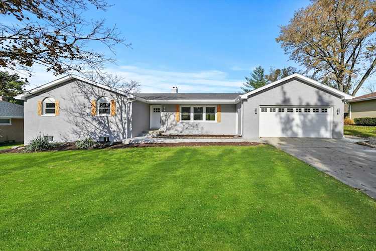 1626 Herbert St Downers Grove, IL 60515