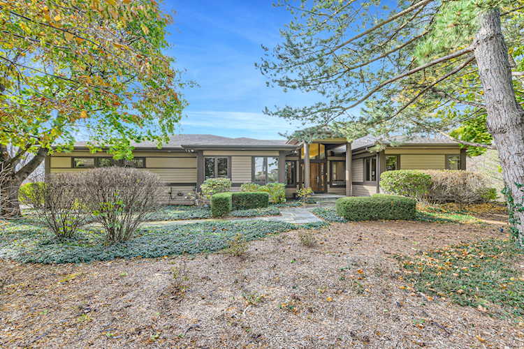 6n498 Splitrail Ct St. Charles, IL 60175