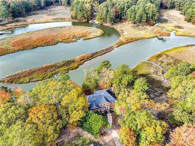 206 Mariners Circle Smithfield, VA 23430