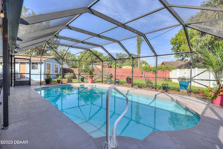 1024 Indian Oaks Holly Hill, FL 32117