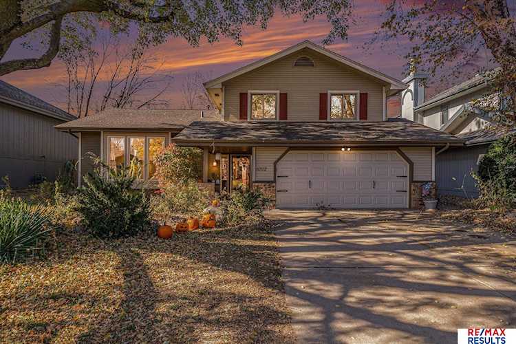 10112 S 11 St Bellevue, NE 68123