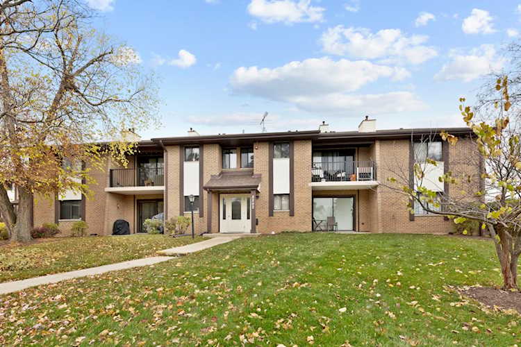 8202 Piers Dr #1306 Woodridge, IL 60517