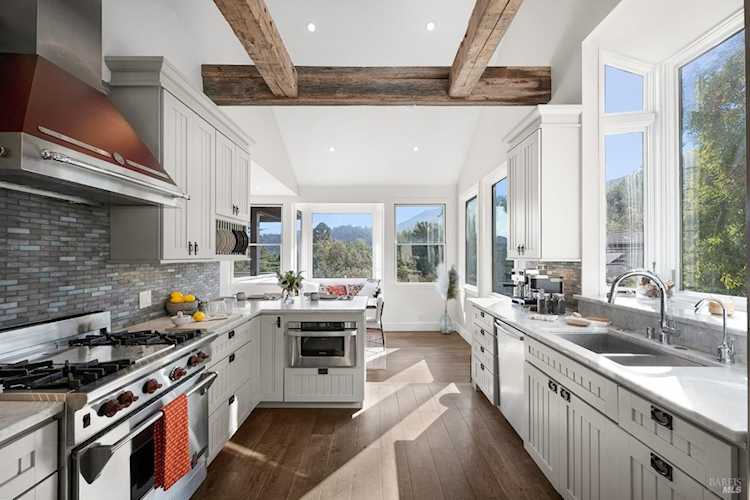 99 Hillside Avenue San Anselmo, CA 94960