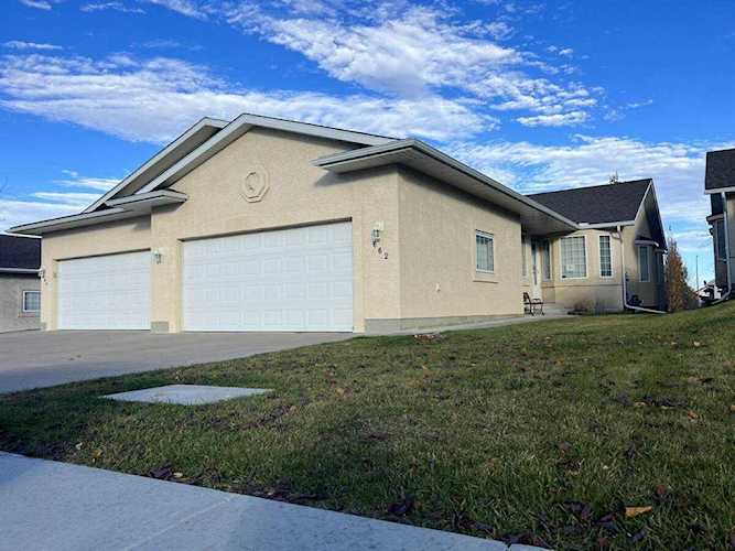 662 Sheep River Mews Okotoks, AB T1S 1S5