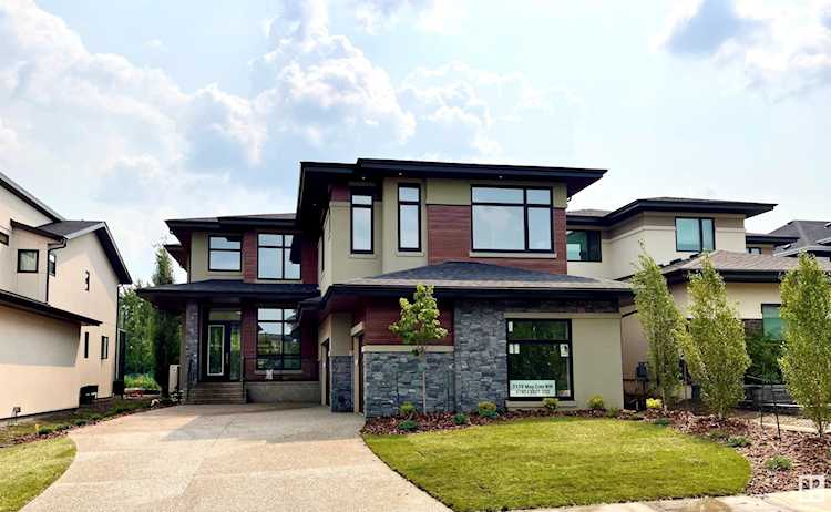 7179 May Crescent Edmonton, AB T6R 0V8