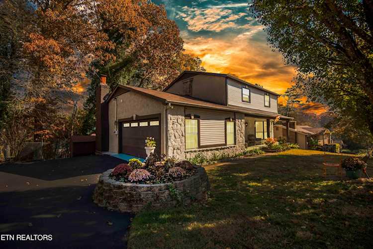 1402 La Paloma Dr Knoxville, TN 37923