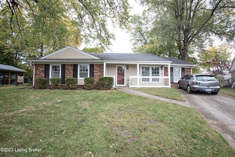 1903 Maricopa Ct Louisville, KY 40223