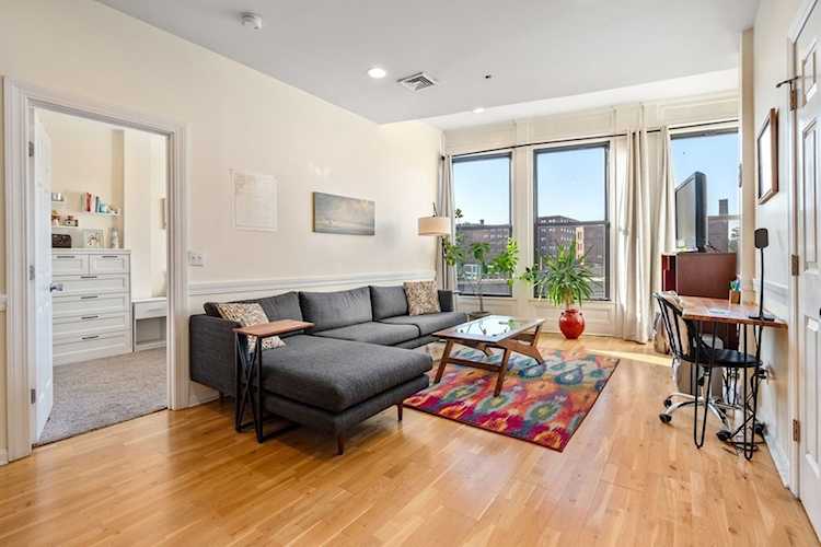 7 Central Sq #303 Lynn, MA 01902