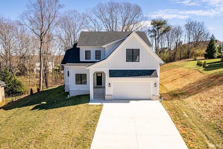 1281 Whispering Springs Ct Forest, VA 24551