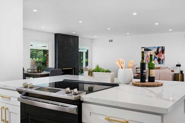 1912 San Pablo Drive San Marcos, CA 92078