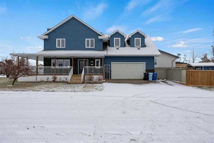 128 Burton Place Fort McMurray, AB T9K 1