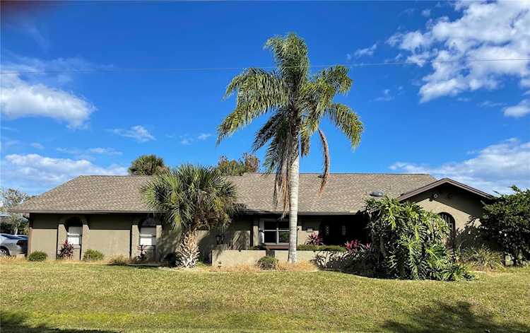 11 Crossview Ln Palm Coast, FL 32137