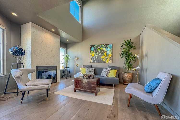 118 Jerrold Avenue San Francisco, CA 94124