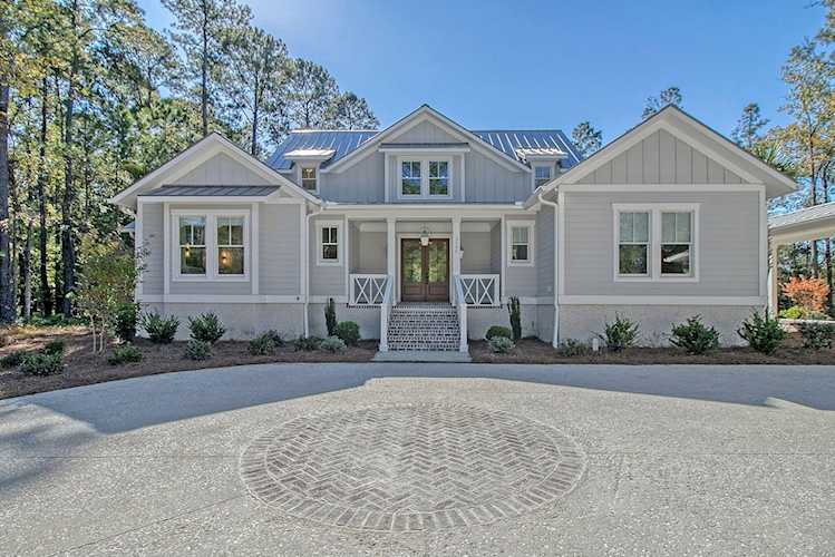 19 Bradley Pasture Way Ravenel, SC 29470