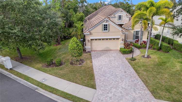 7346 Edenmore St Lakewood Ranch, FL 34202
