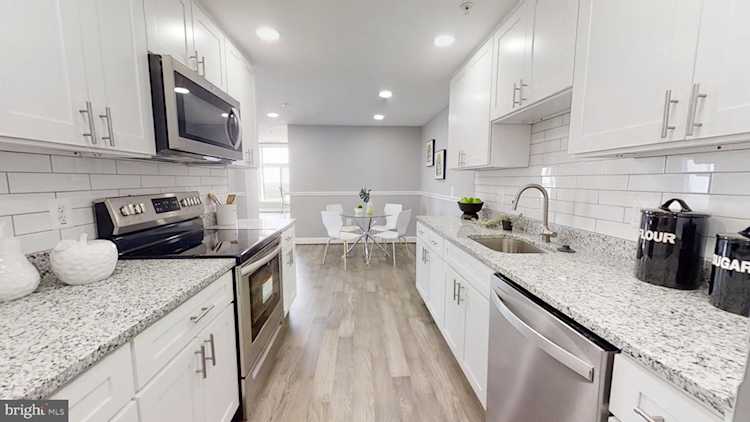 28 Allegheny Ave #2706 Towson, MD 21204
