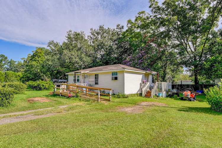 Home For Sale in None Moncks Corner Berkeley. 125 Benjamin Drive.| Matt O’Neill Real Estate Photo 1